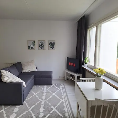 Ihana Asunto Laehellae Luontoa! * Tampere